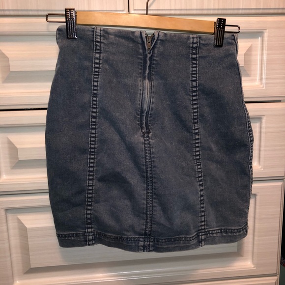 Free people jean skirt - Picture 2 of 2